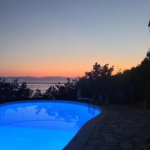 Panoramica Tra Suggestive Notti Stellate. Villa Torre delle Stelle