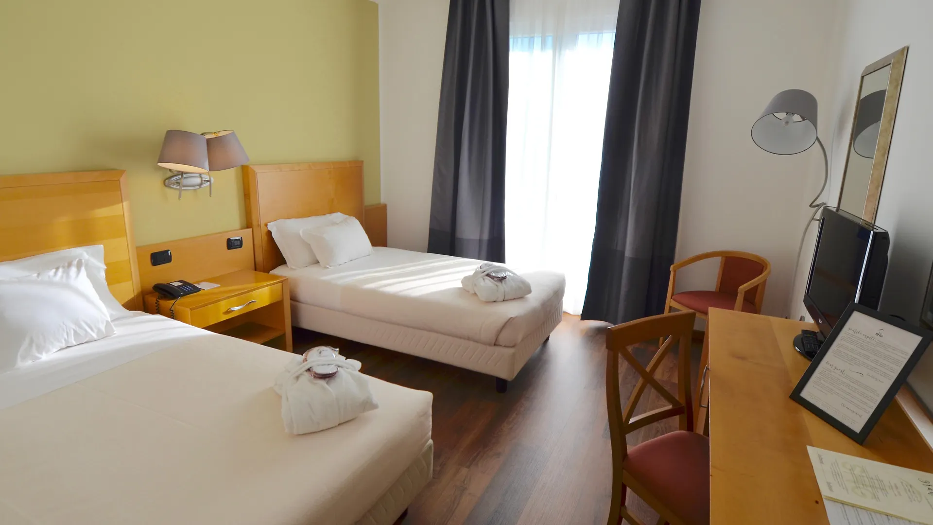 ****  SHG Grand Hotel Milano Malpensa Somma Lombardo Italia