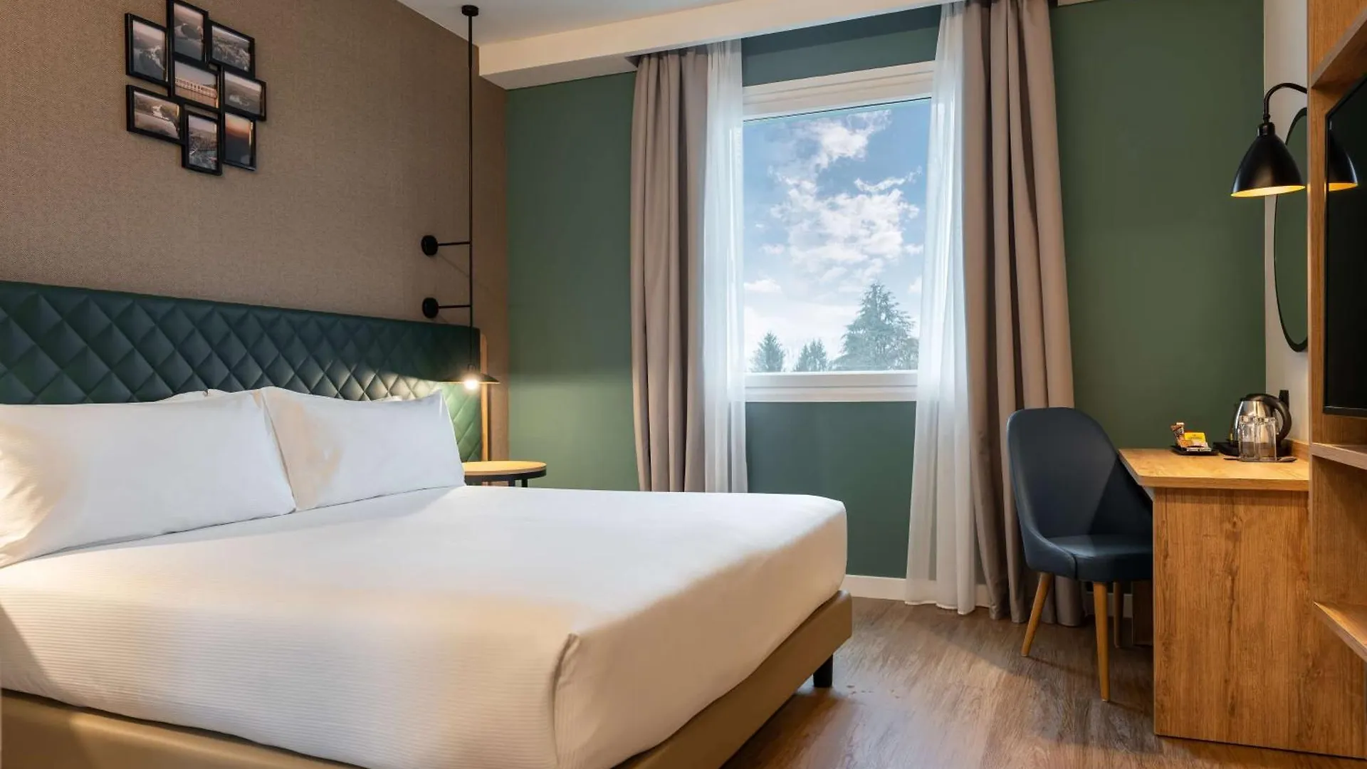 SHG Grand Hotel Milano Malpensa Somma Lombardo 4*,