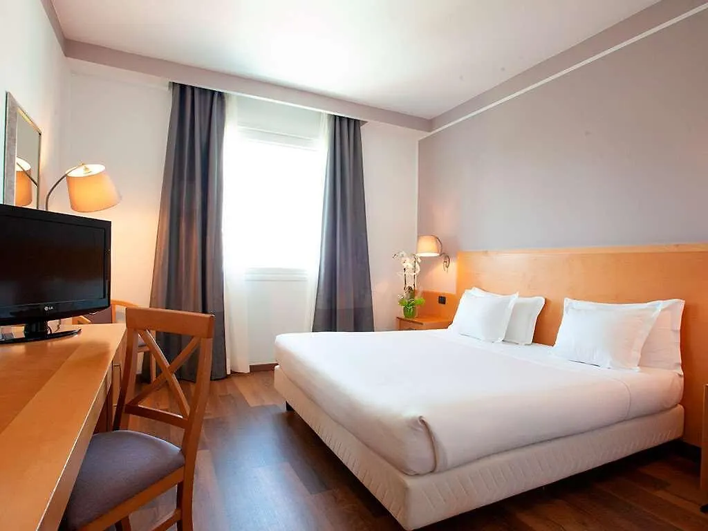 Hilton Garden Inn Milan Malpensa Сомма-Ломбардо Отель