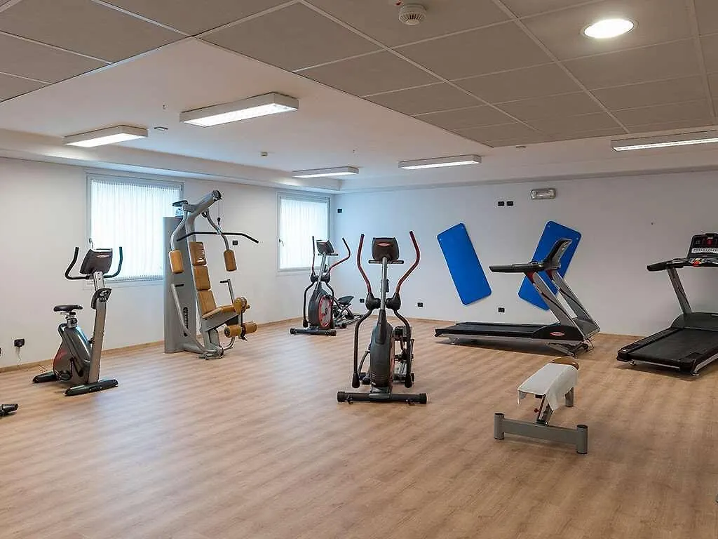 Hilton Garden Inn Milan Malpensa Сомма-Ломбардо 4*,  Италия
