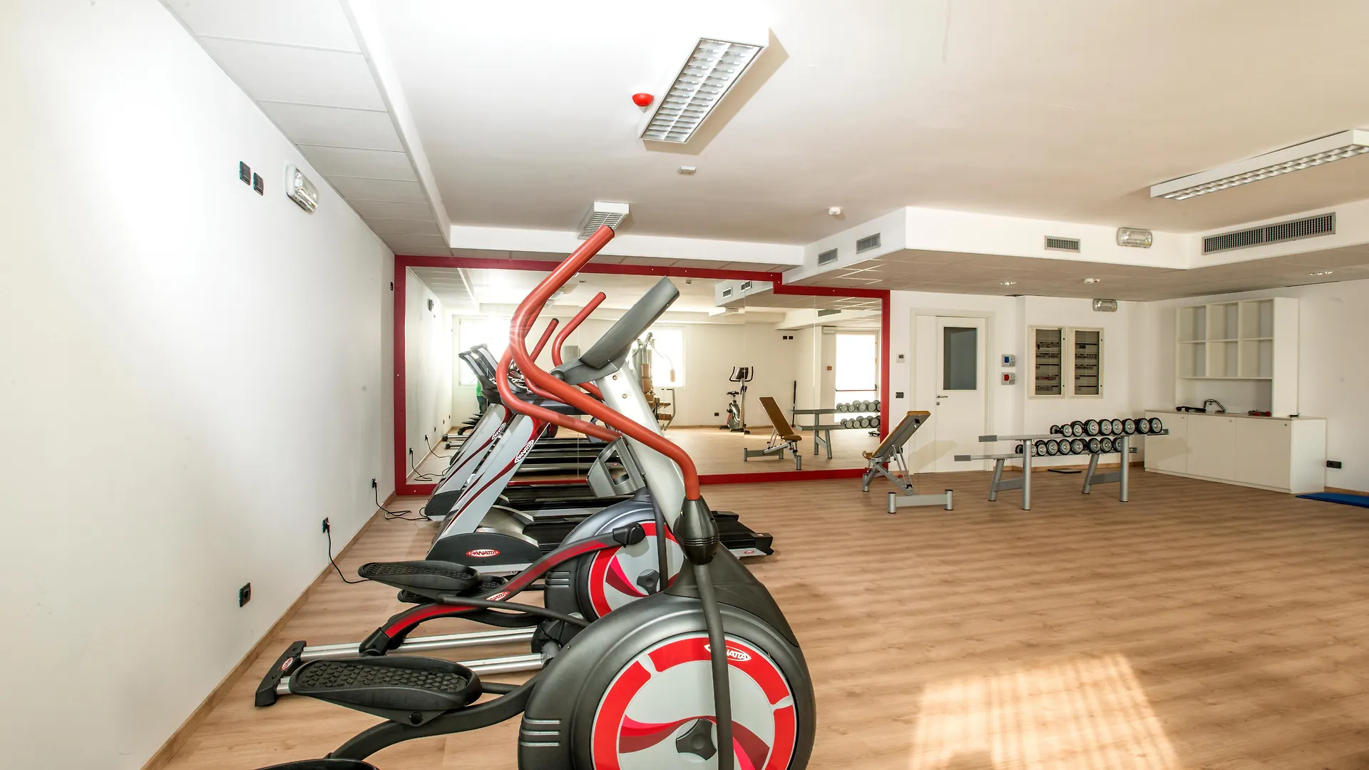 Отель Hilton Garden Inn Milan Malpensa Сомма-Ломбардо