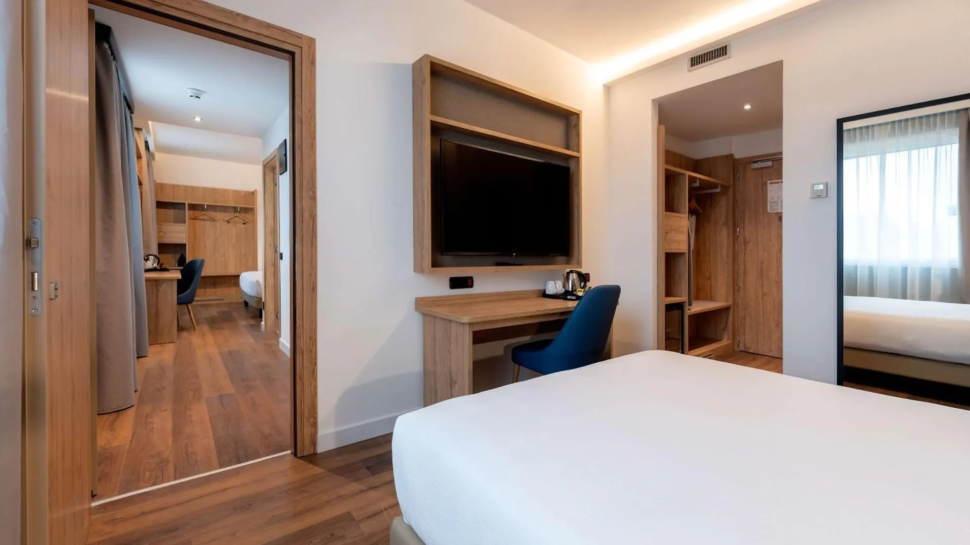 **** Отель Hilton Garden Inn Milan Malpensa Сомма-Ломбардо Италия