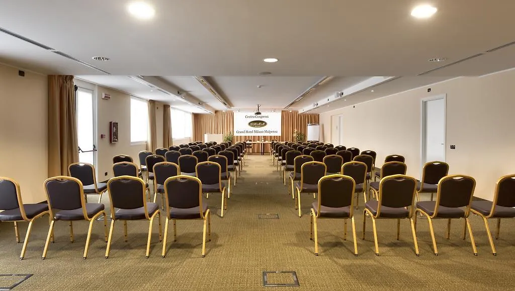 Hilton Garden Inn Milan Malpensa Сомма-Ломбардо 4*,  Италия